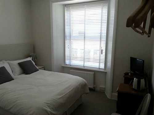 Cliff House Bed & Breakfast